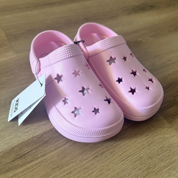 Cotton On Kids Pink Star Clogs - NWT - Picture 4 of 7